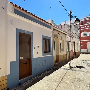 casa-da-tita-alvor.hotelaalgarve.com/