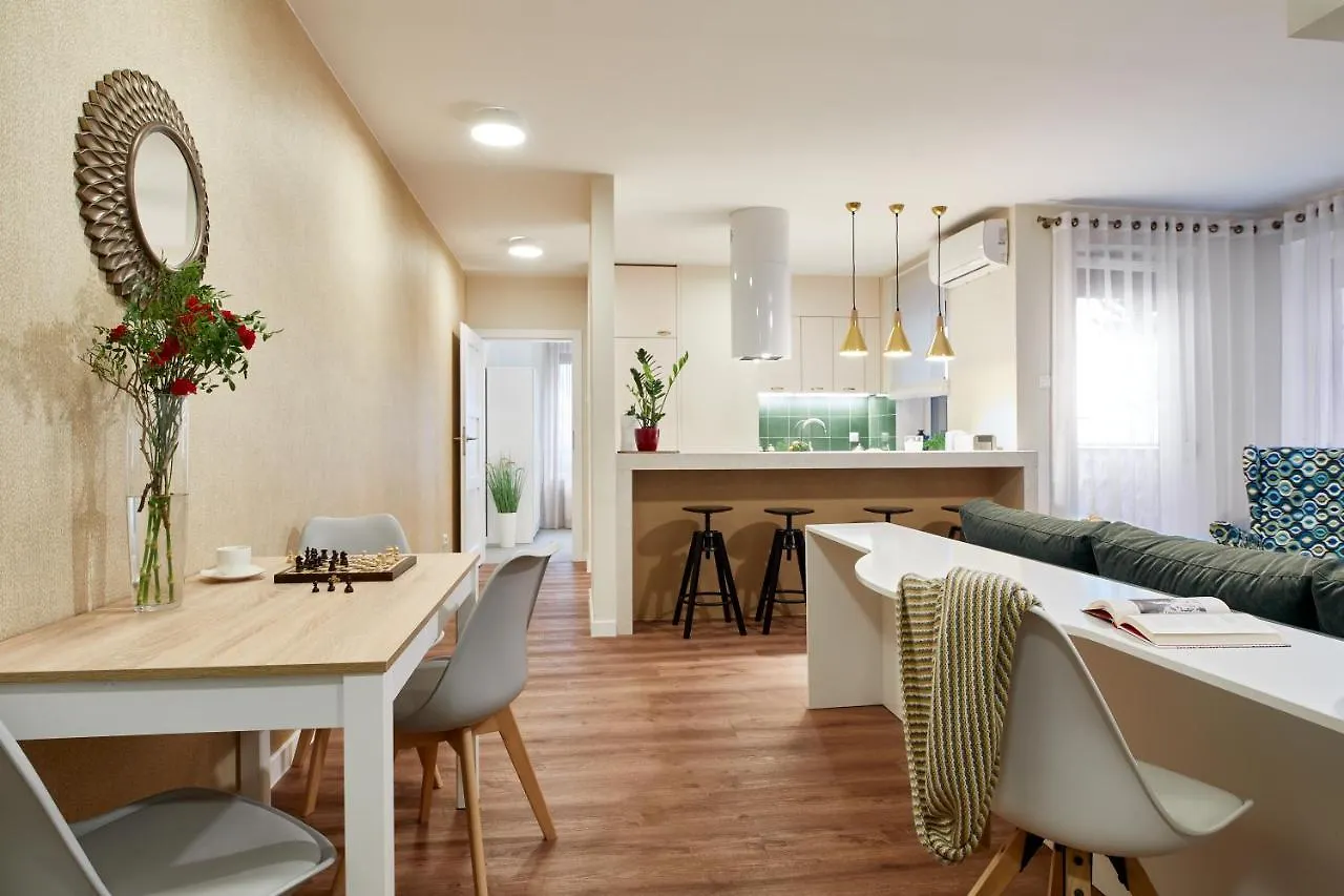 Cleopatra Apartment Wroclaw